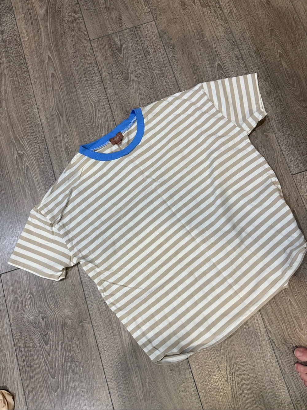 Women’s trendy Striped Beige & White boxy tee